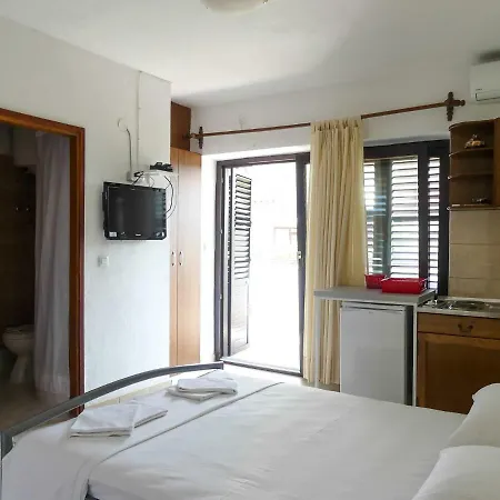 Jasminka Guest house Podgora